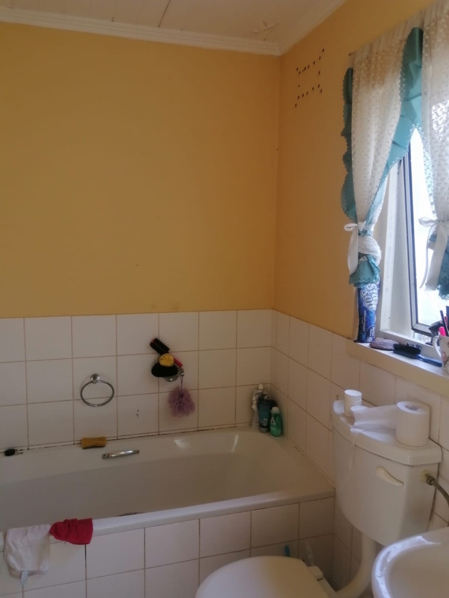 2 Bedroom Property for Sale in Woodlands Western Cape